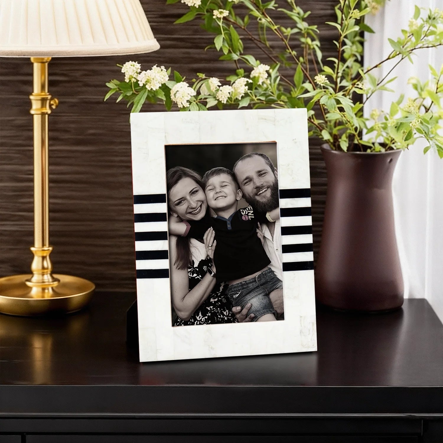 Contour Lado Black Stripe Resin Inlay Picture Photo Frame size 4x6 & 5x7